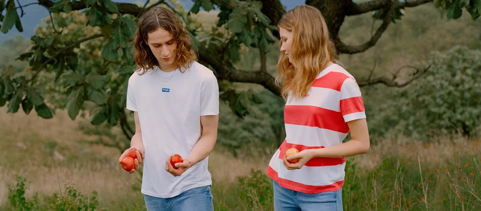 What Does a Polo Shirt Match With? Outfit Inspiration and Styling Tricks