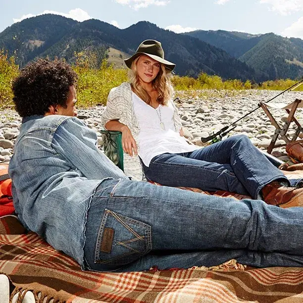 The Best Denim Jeans for Men: Wrangler Apparel's Rugged and Authentic Collection